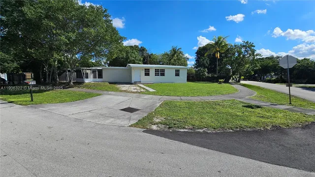 $439,900 | 4630 Southwest 36th Street, West Park, FL 33023
