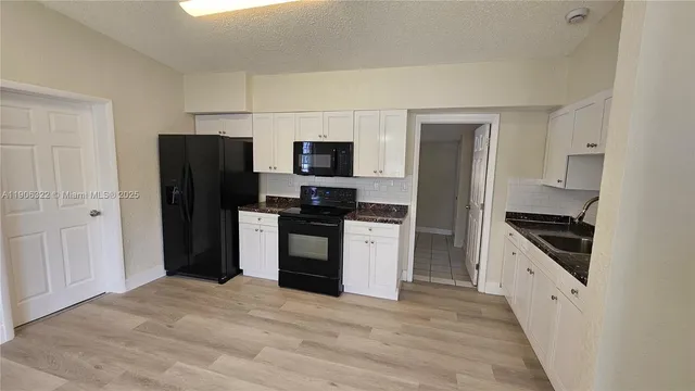 $439,900 | 4630 Southwest 36th Street, West Park, FL 33023