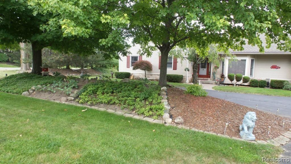 47256 Curtis Road Northville, MI 48168 - Photo 5 of 19 2014-08-04 02.22