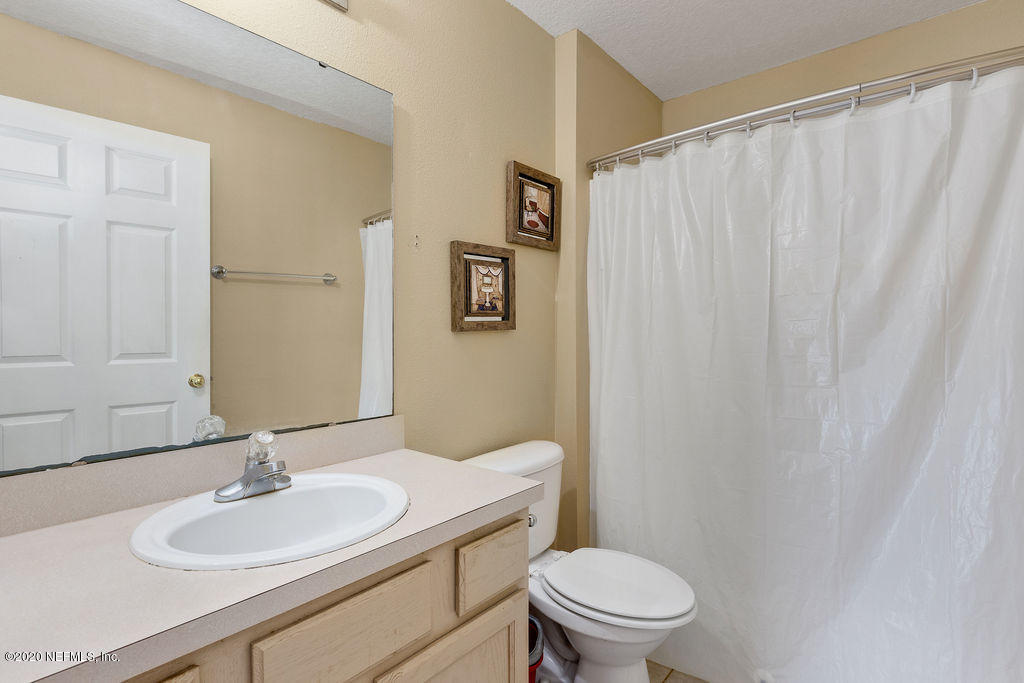7920 Merrill Road, Unit 2110 Jacksonville, FL 32277 - Photo 15 of 20 Master Bath