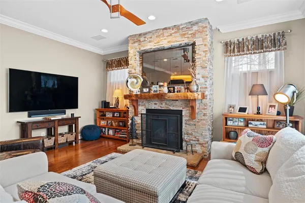$849,999 | 4931 Milam Street, Dallas, TX 75206