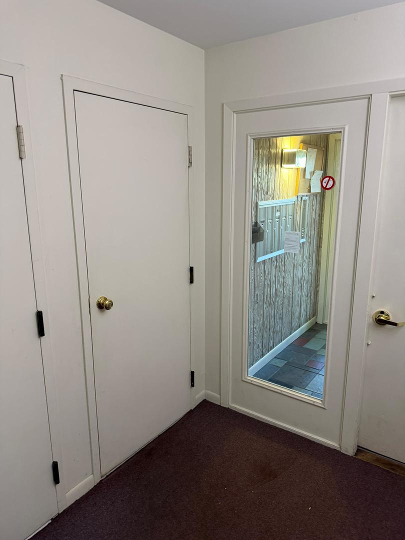 156 West Golf Road, Unit C Libertyville, IL 60048 - Photo 15 of 38 Gallery Image 15