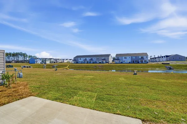 $2,400 | 402 Tiliwa Street, Summerville, SC 29486