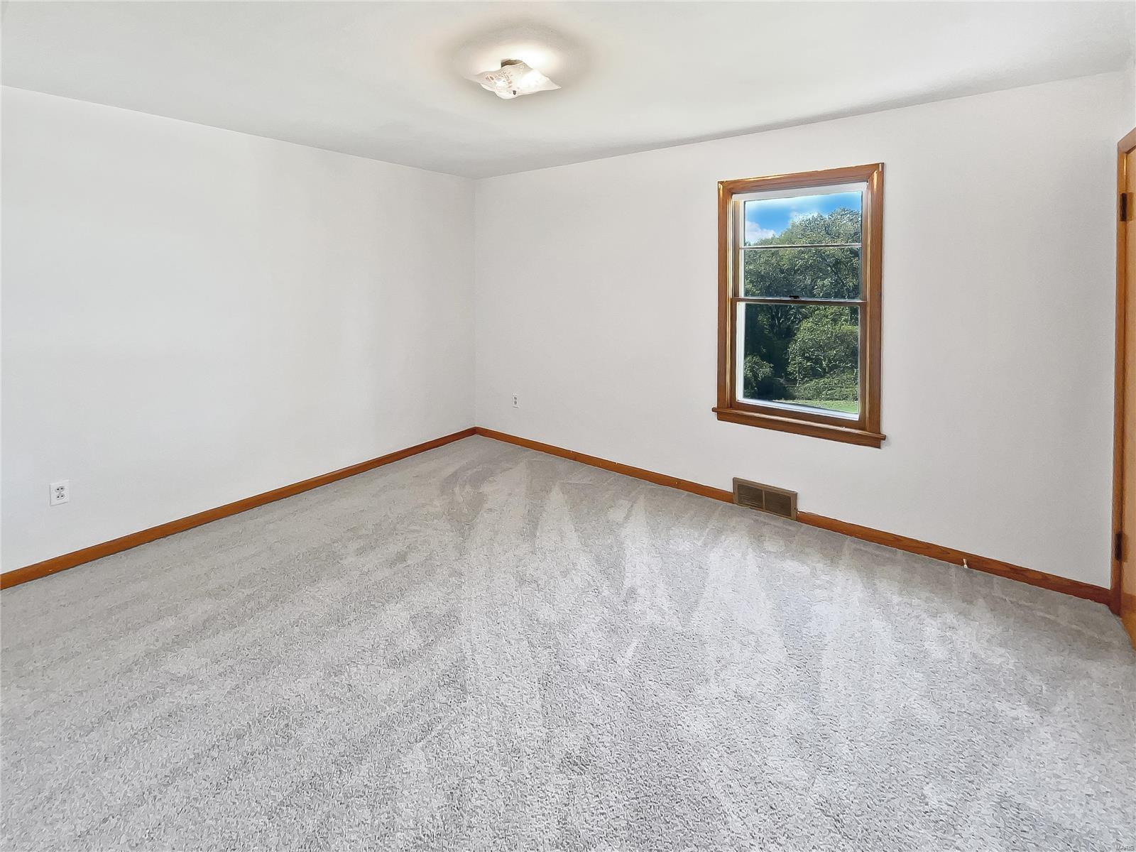 5617 Heintz Road St. Louis, MO 63129 - Photo 15 of 19 Gallery Image 15