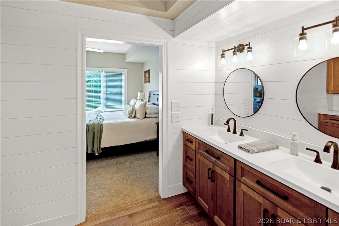 68 Lighthouse Road, Unit 121 Lake Ozark, MO 65049 - Photo 12 of 30 Master bathroom.
