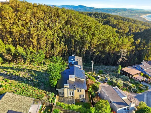 $2,299,000 | 107 Dolphine Avenue, El Granada, CA 94019