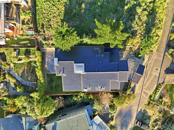 $2,299,000 | 107 Dolphine Avenue, El Granada, CA 94019