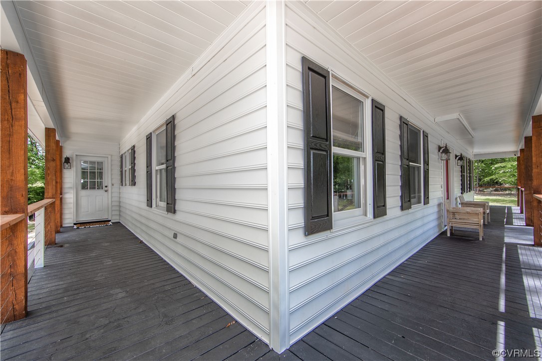 2171 Hunters Mill Road Powhatan, VA 23139 - Photo 8 of 39 Gallery Image 8