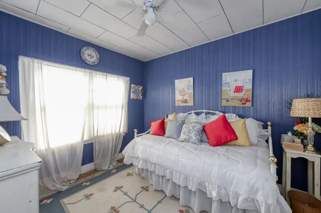 $380,000 | 4042 North Maroa Avenue, Fresno, CA 93704