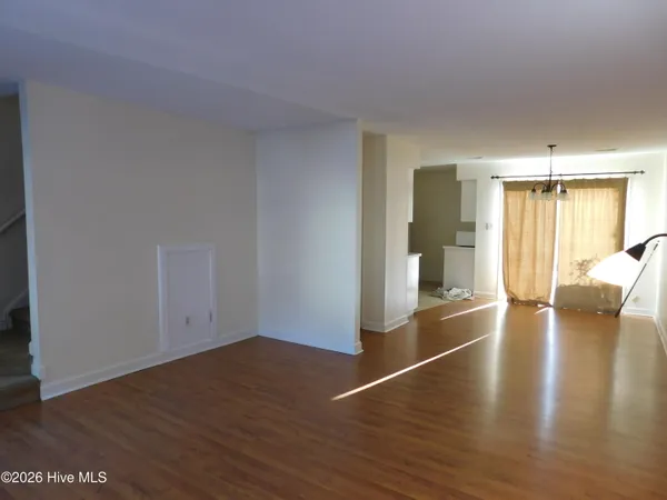 $1,000 | 1104 Karen Drive, Unit B2, New Bern, NC 28562