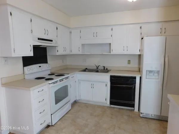 $1,000 | 1104 Karen Drive, Unit B2, New Bern, NC 28562