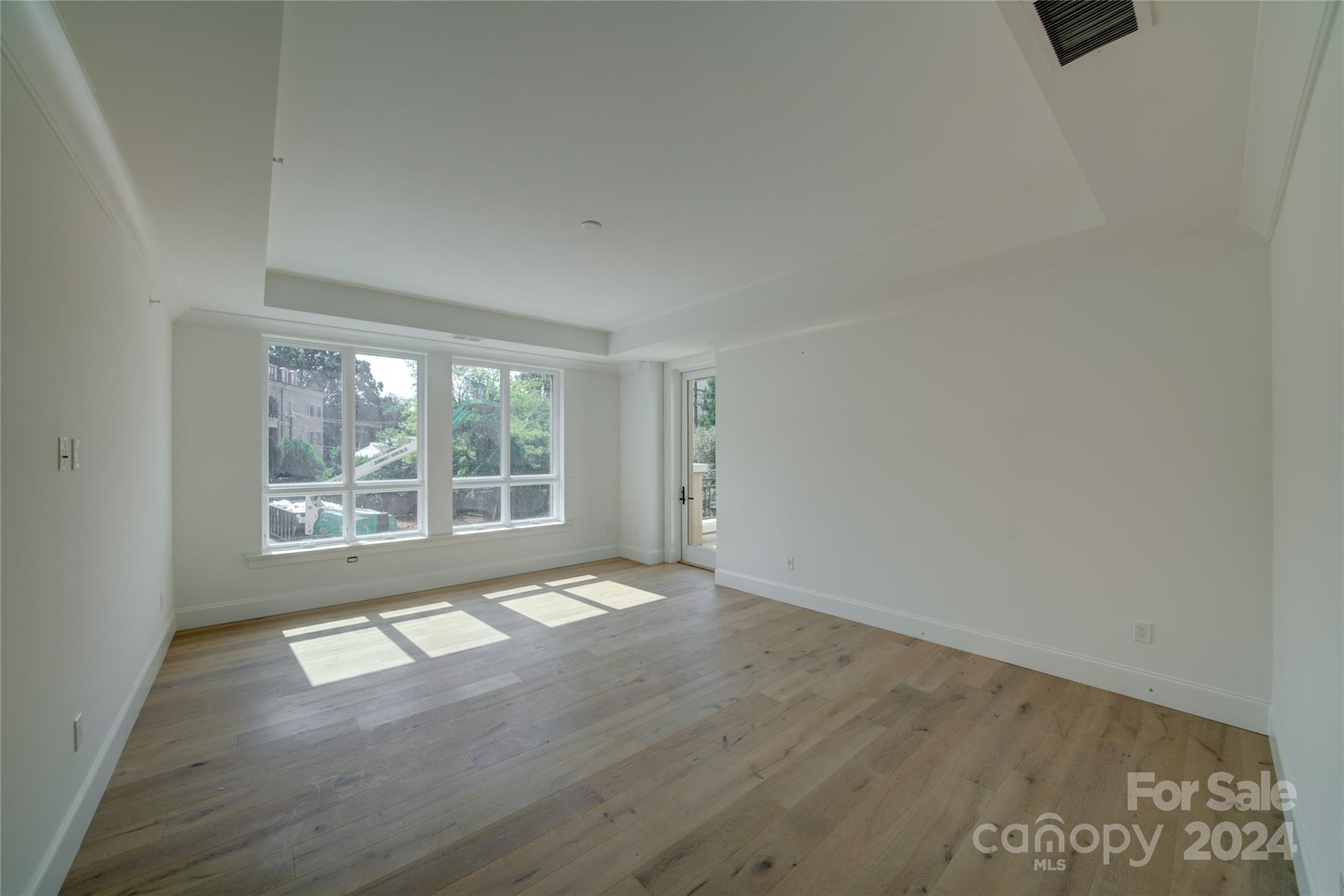 130 Cherokee Road, Unit 204 Charlotte, NC 28207 - Photo 26 of 28 Gallery Image 26