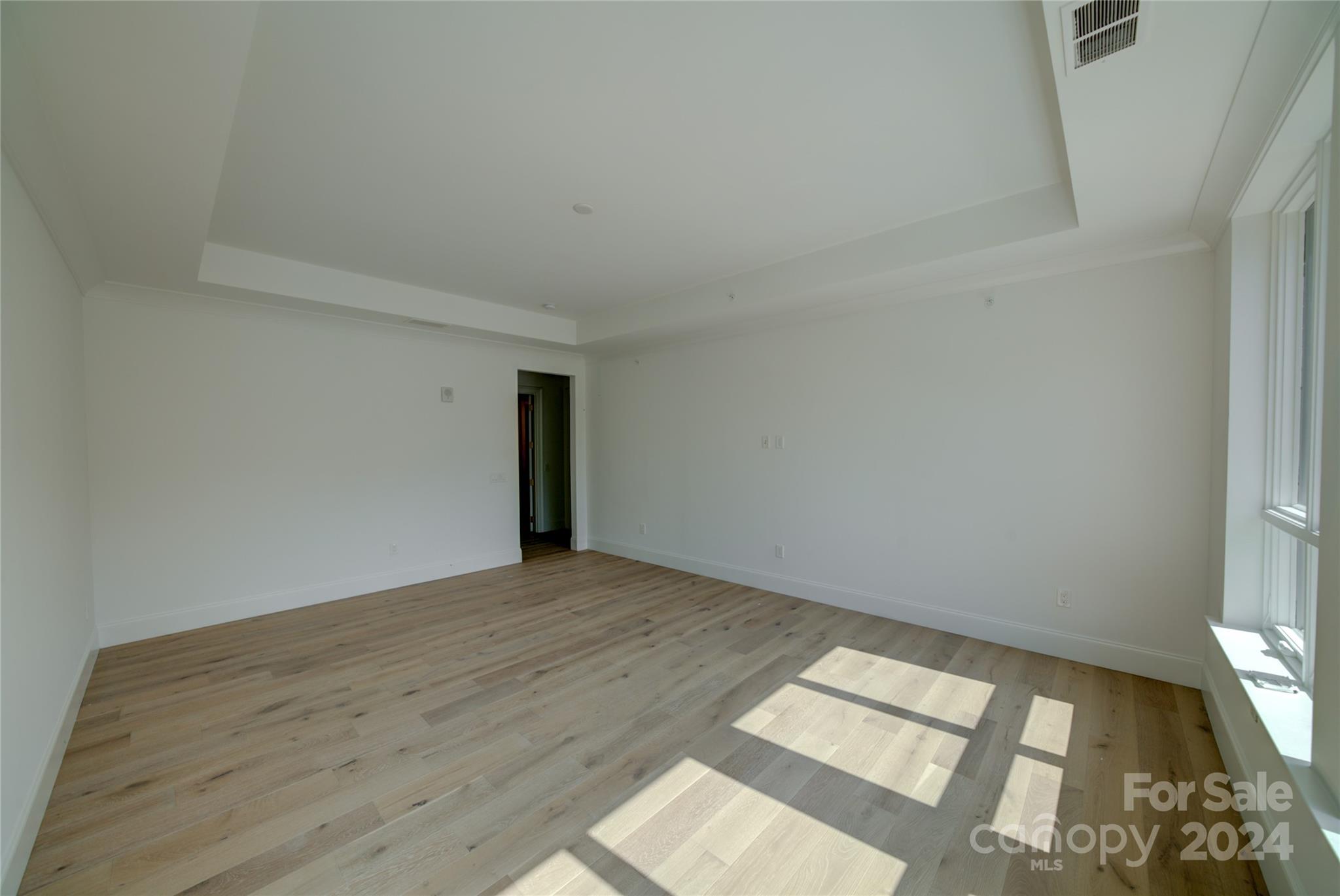 130 Cherokee Road, Unit 204 Charlotte, NC 28207 - Photo 27 of 28 Gallery Image 27