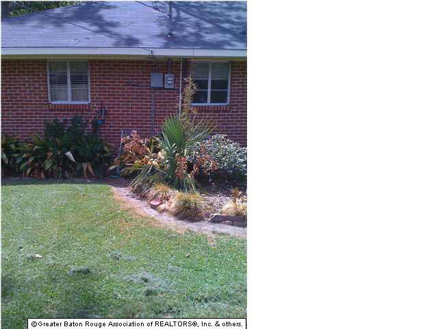 425 Cora Drive Baton Rouge, LA 70815 - Photo 4 of 17