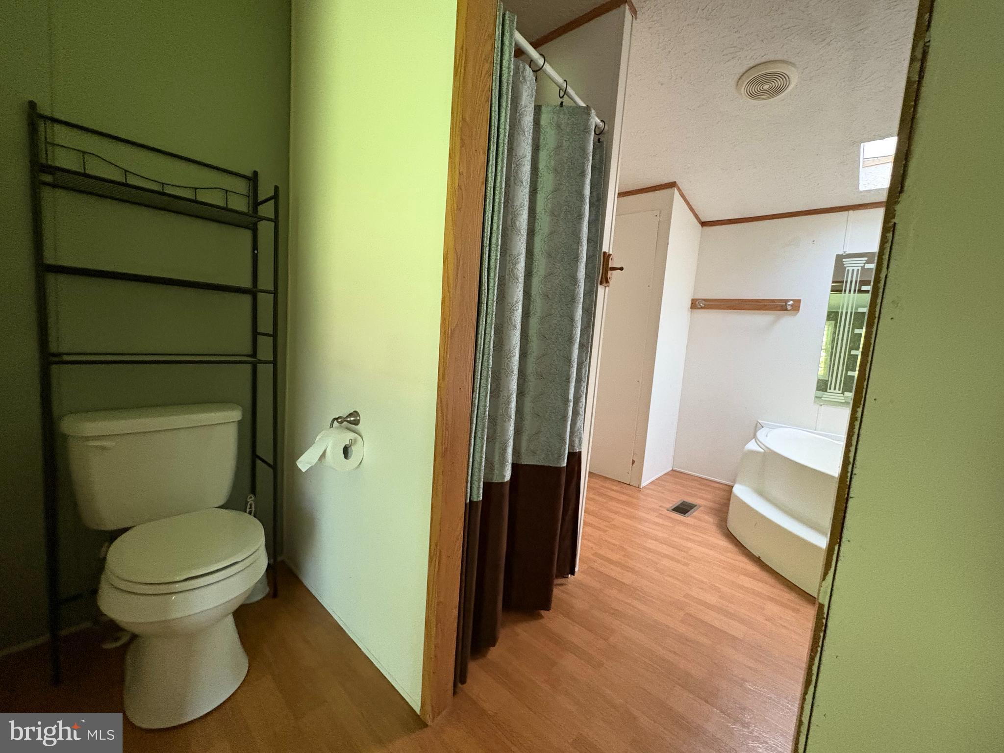 700 High Mountain Road Gardners, PA 17324 - Photo 15 of 28 Primary Bathroom