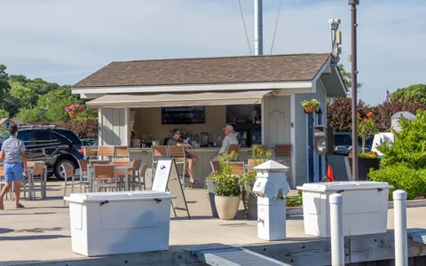 $465,000 | 271 Fontana Boulevard, Unit 930, Fontana, WI 53125