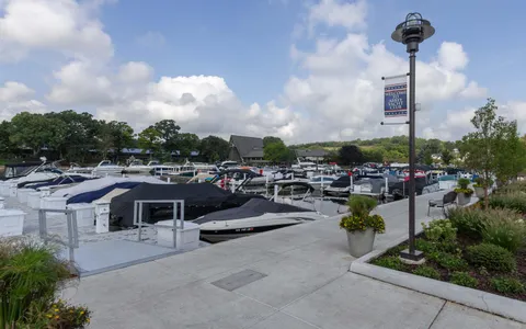 $465,000 | 271 Fontana Boulevard, Unit 930, Fontana, WI 53125