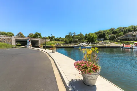 $465,000 | 271 Fontana Boulevard, Unit 930, Fontana, WI 53125