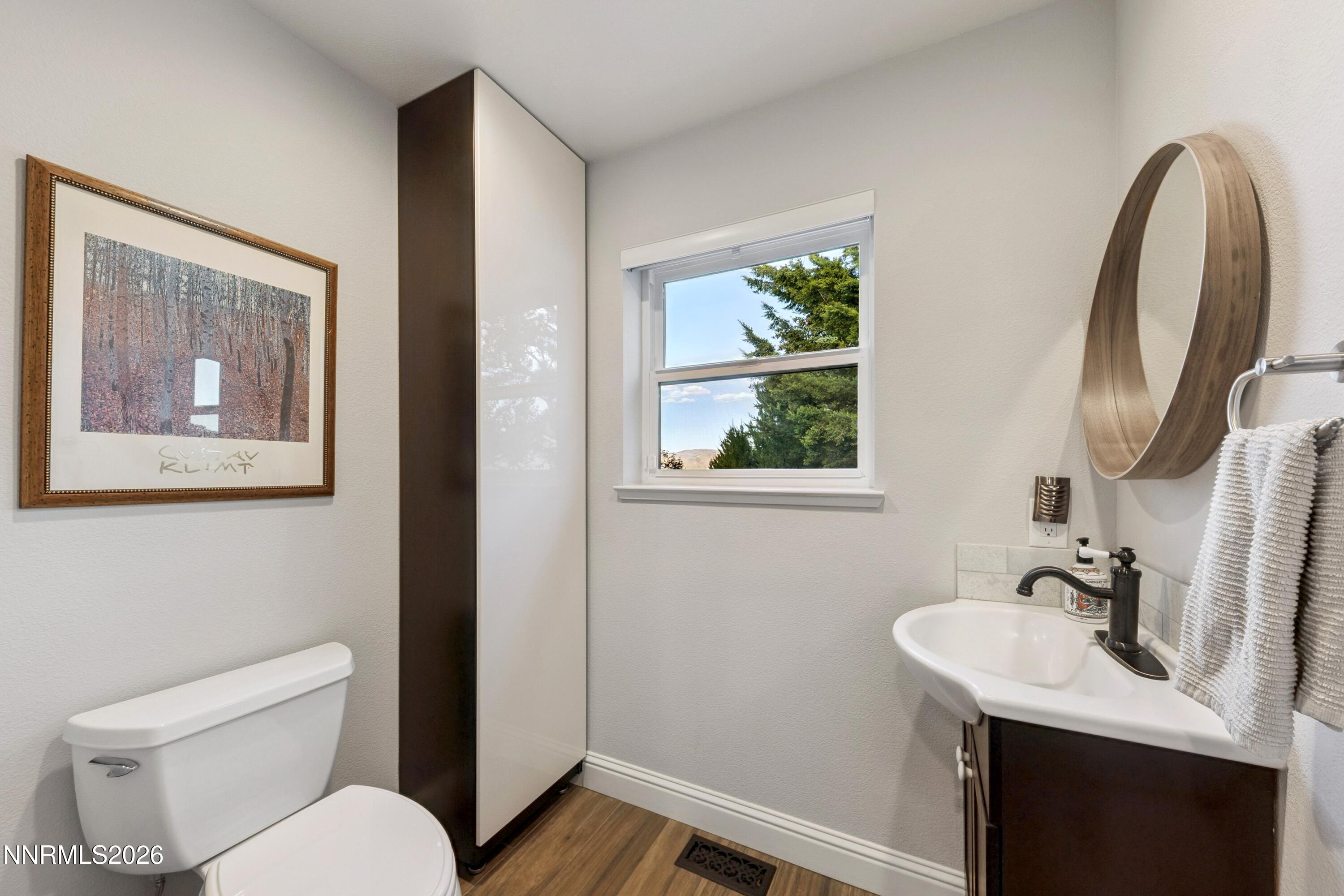 2425 Killington Drive Reno, NV 89511 - Photo 43 of 78 half bathroom