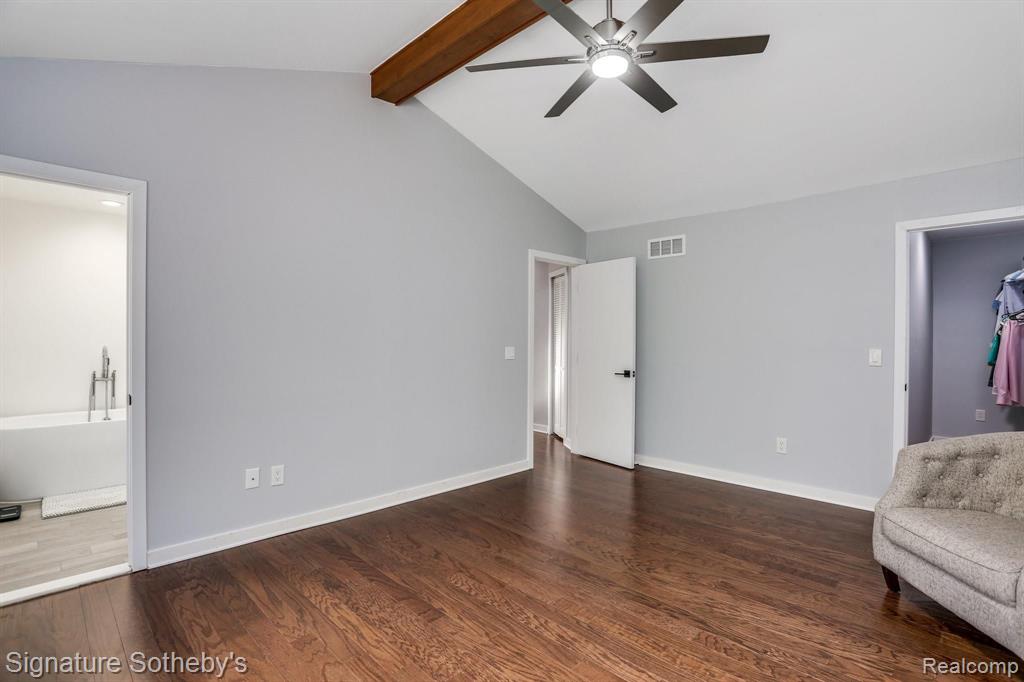 11047 Culver Road Brighton, MI 48114 - Photo 13 of 24