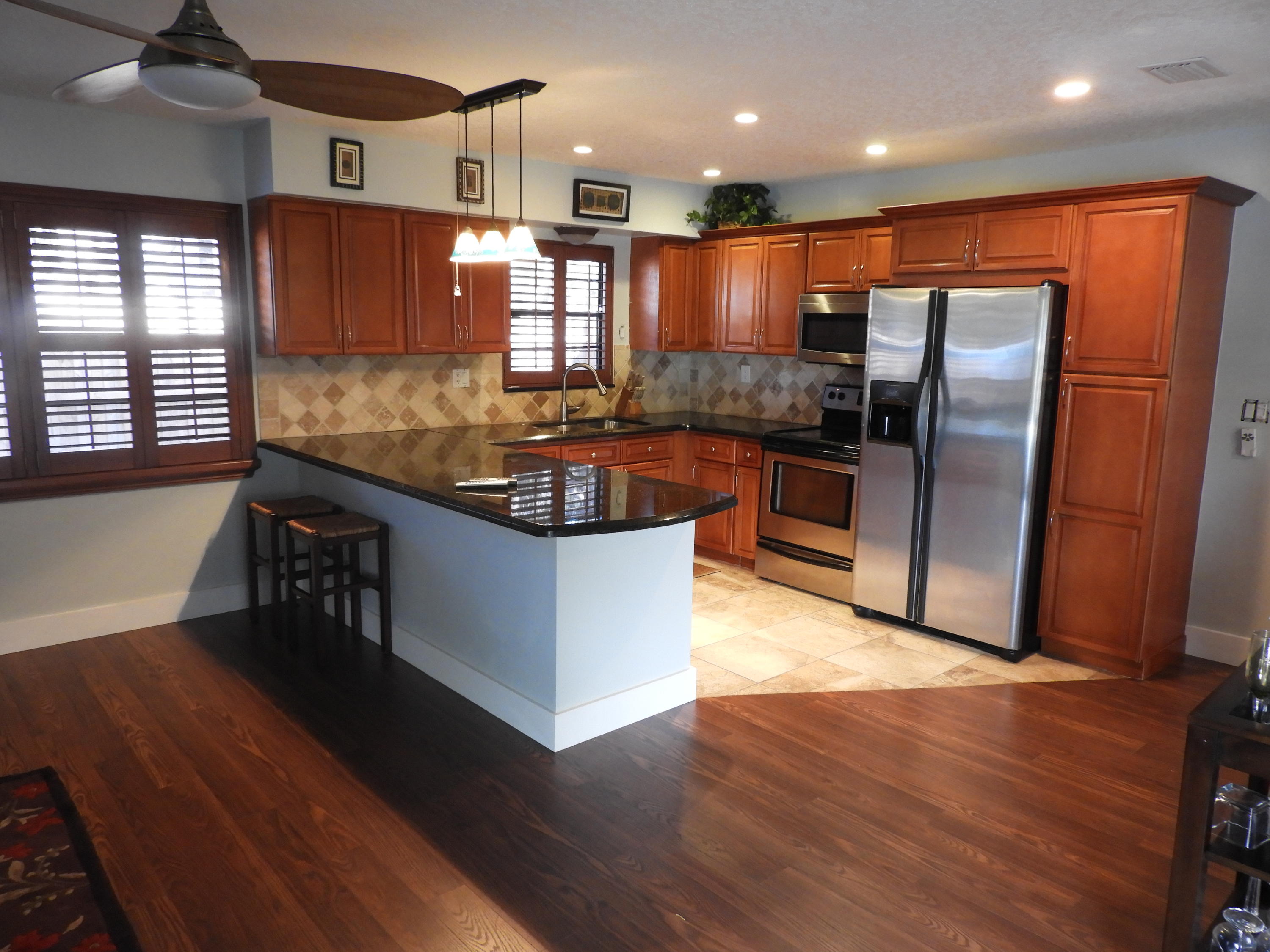 1401 West Royal Palm Road Boca Raton, FL 33486 - Photo 1 of 14 kitchen