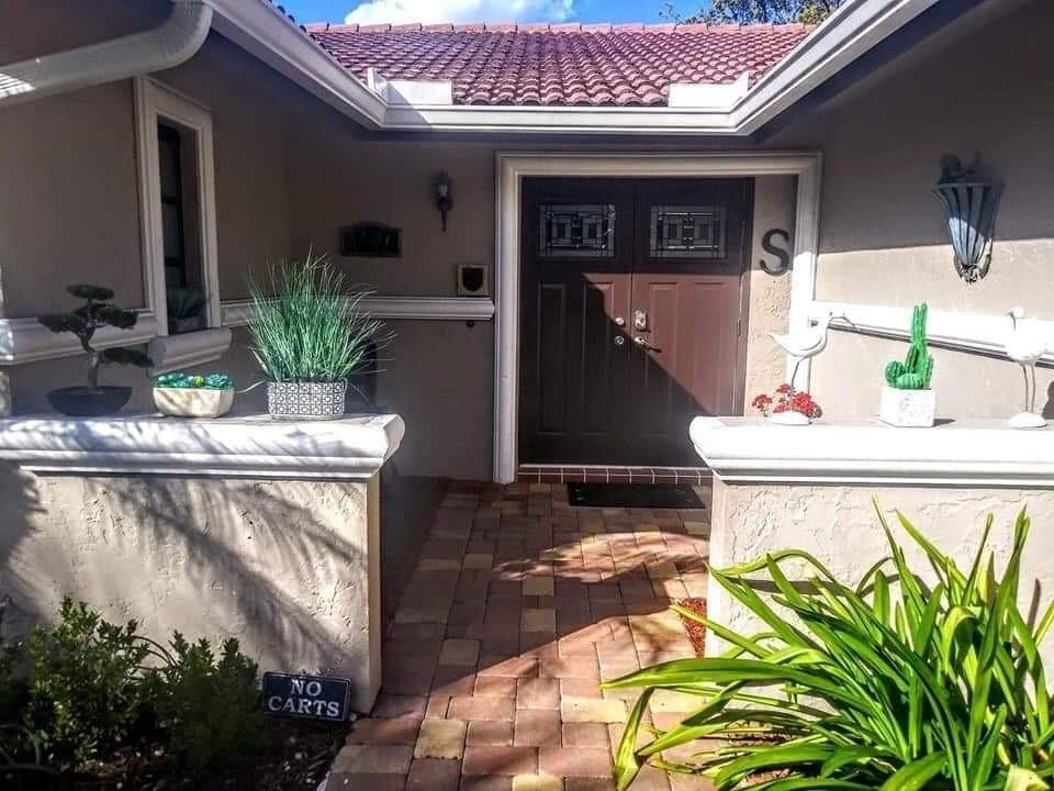 1401 West Royal Palm Road Boca Raton, FL 33486 - Photo 13 of 14 front 2
