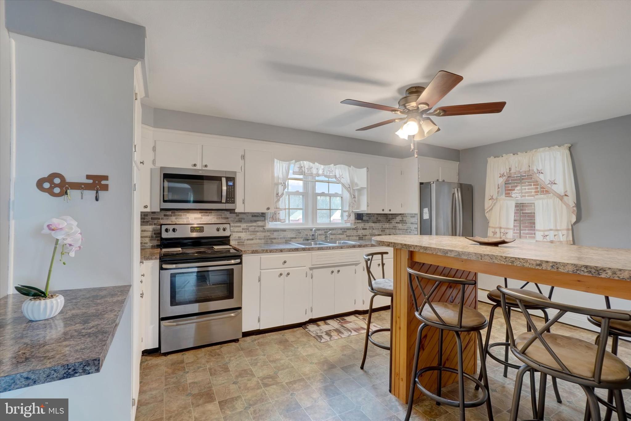305 Burkholder Road Red Lion, PA 17356 - Photo 6 of 27
