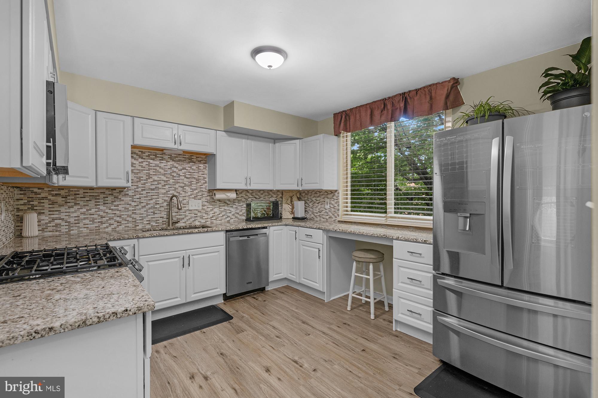 9238 Bellbeck Road Parkville, MD 21234 - Photo 8 of 29