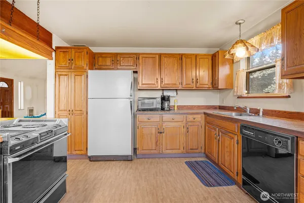 $399,950 | 23414 46th Avenue East, Spanaway, WA 98387