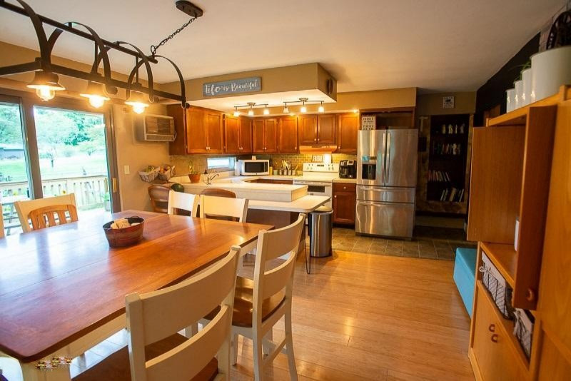 2830 Copp Road Niles, MI 49120 - Photo 5 of 18 2830-Copp Rd Kitchen