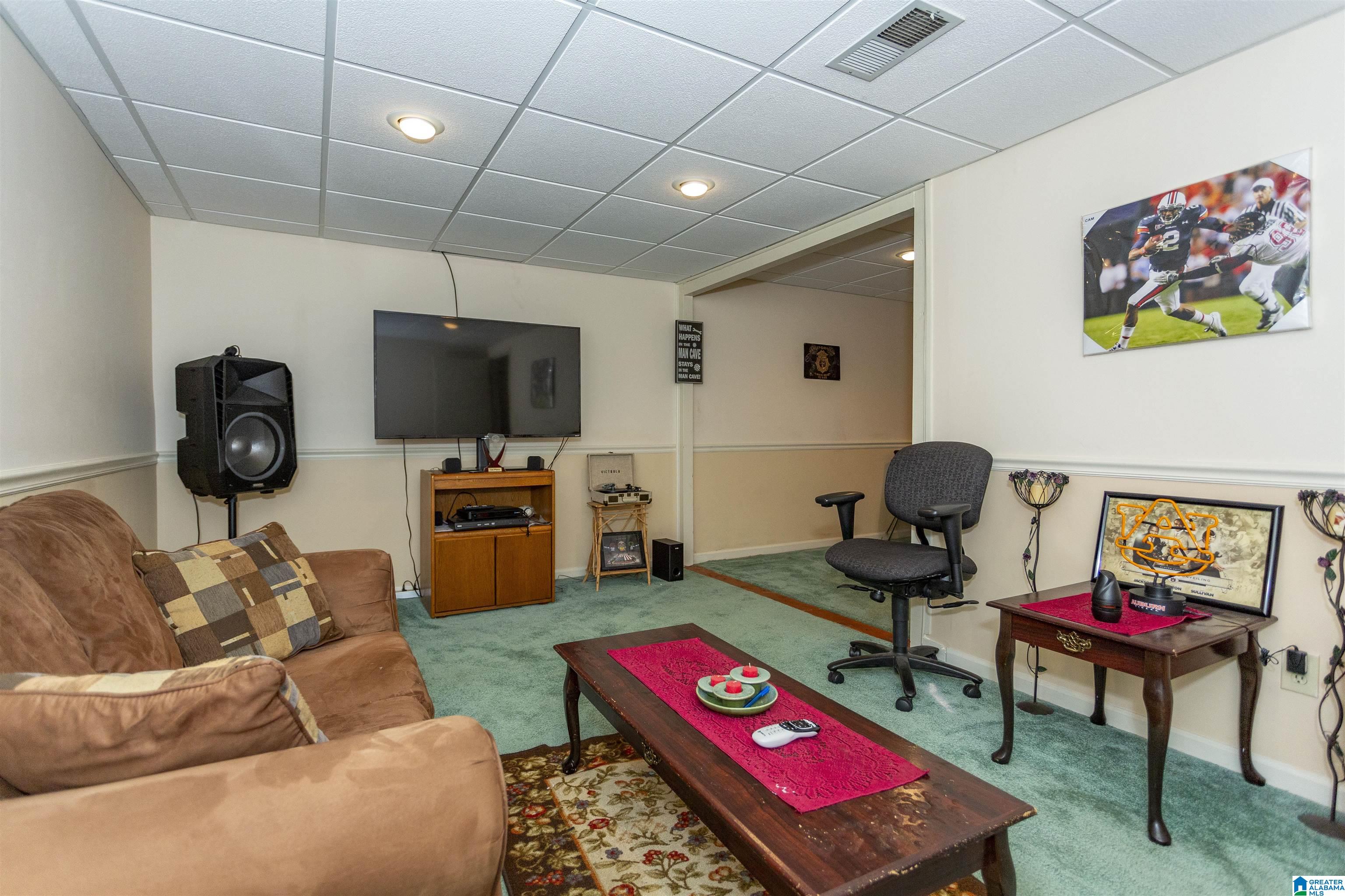609 Live Oak Circle Fairfield, AL 35064 - Photo 19 of 28