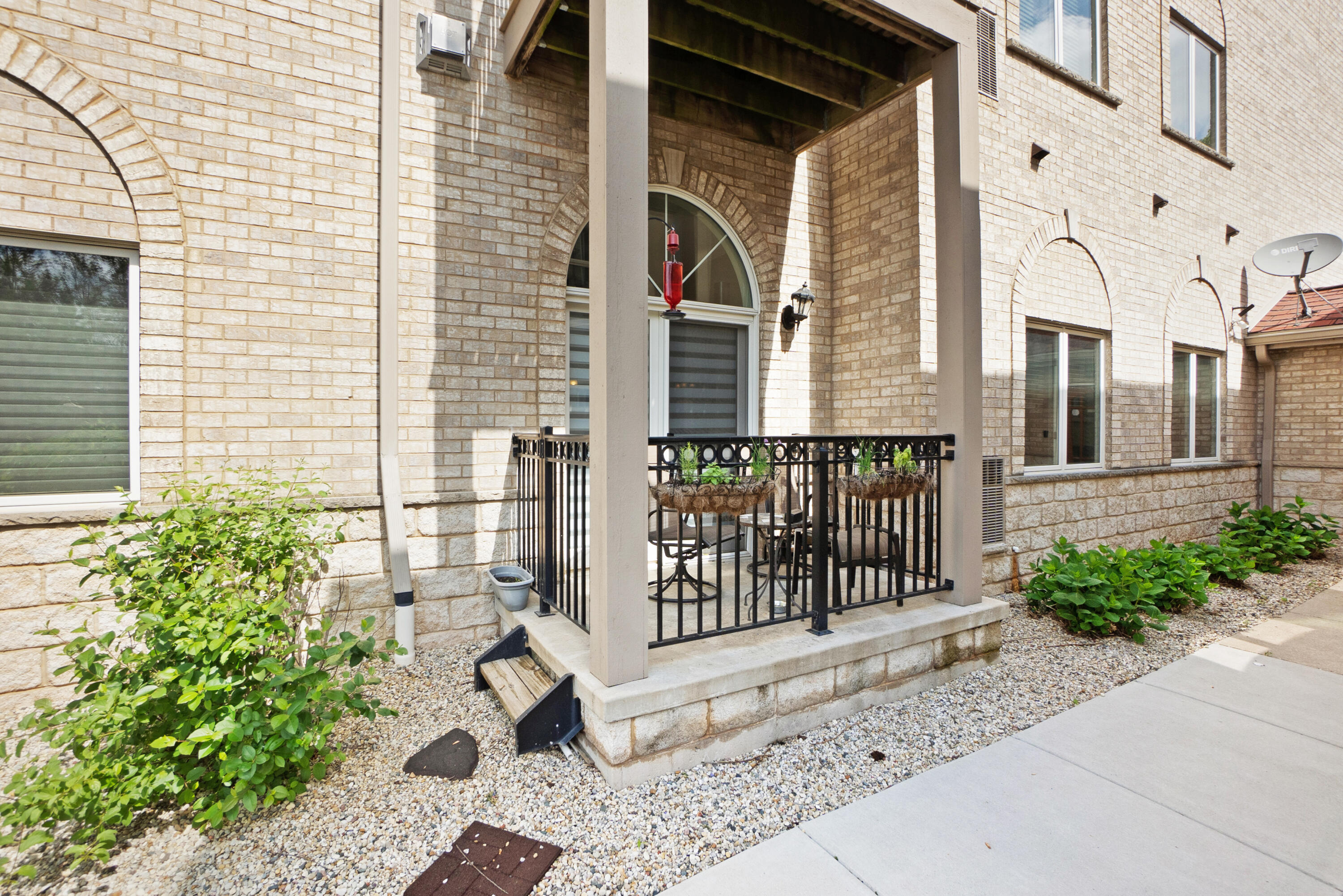 N51W34861 East Wisconsin Avenue, Unit 1120 Oconomowoc, WI 53069 - Photo 14 of 33 Patio