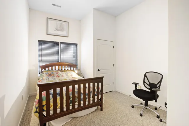 $361,900 | N51W34861 East Wisconsin Avenue, Unit 1120, Oconomowoc, WI 53069