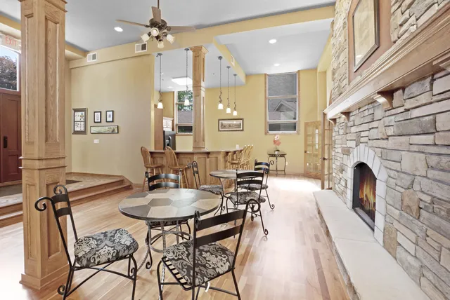 $361,900 | N51W34861 East Wisconsin Avenue, Unit 1120, Oconomowoc, WI 53069