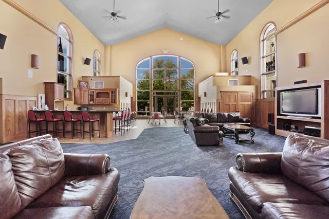 $361,900 | N51W34861 East Wisconsin Avenue, Unit 1120, Oconomowoc, WI 53069