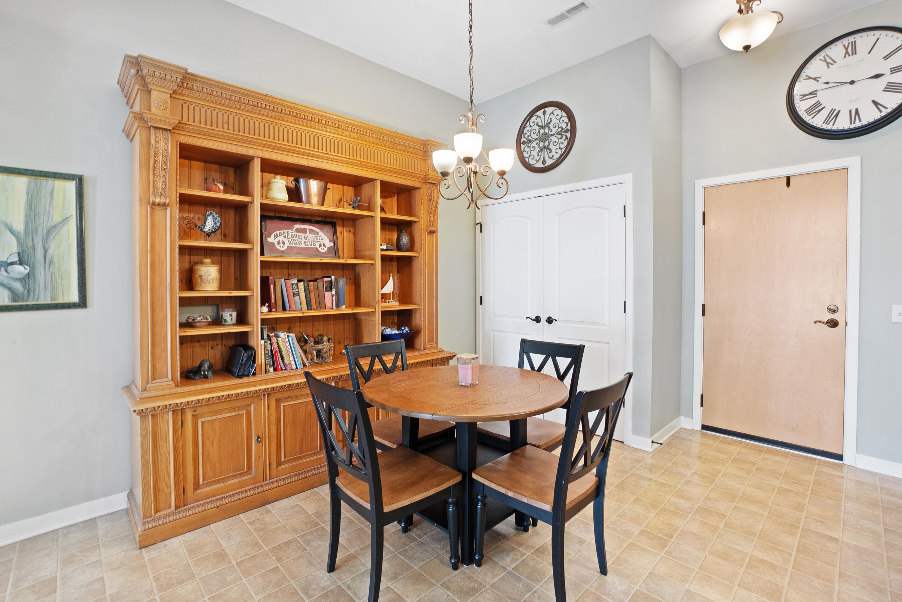 N51W34861 East Wisconsin Avenue, Unit 1120 Oconomowoc, WI 53069 - Photo 8 of 33 Dining Area