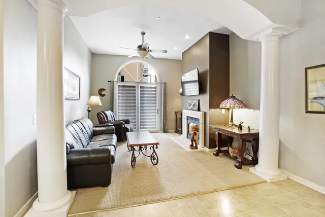 $361,900 | N51W34861 East Wisconsin Avenue, Unit 1120, Oconomowoc, WI 53069