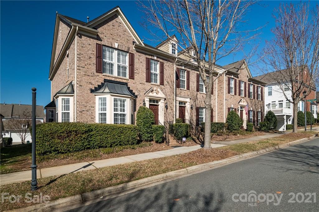 429 Magnolia Street Davidson, NC 28036 - Photo 2 of 39
