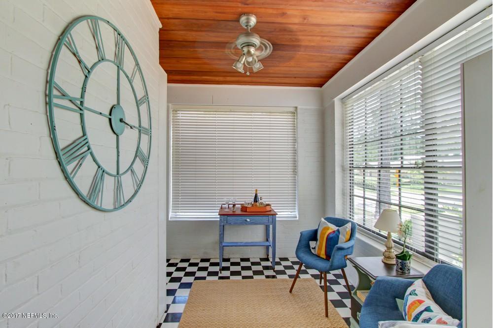 1705 Berwick Road Jacksonville, FL 32207 - Photo 11 of 35 San Marco home staging (9) WEB