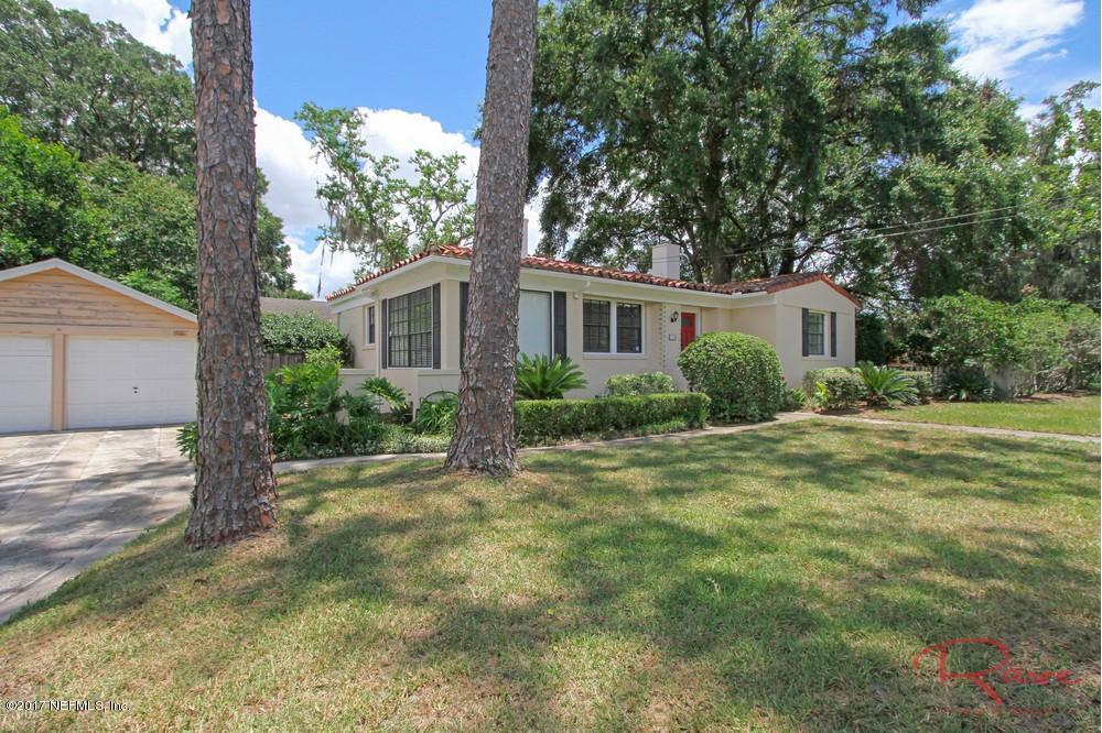 1705 Berwick Road Jacksonville, FL 32207 - Photo 34 of 35 San Marco home staging (35) WEB