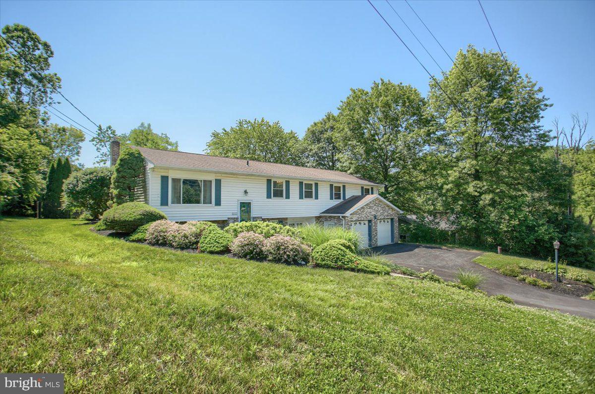 850 Old Forge Road New Cumberland, PA 17070 - Photo 3 of 40 Gallery Image 3