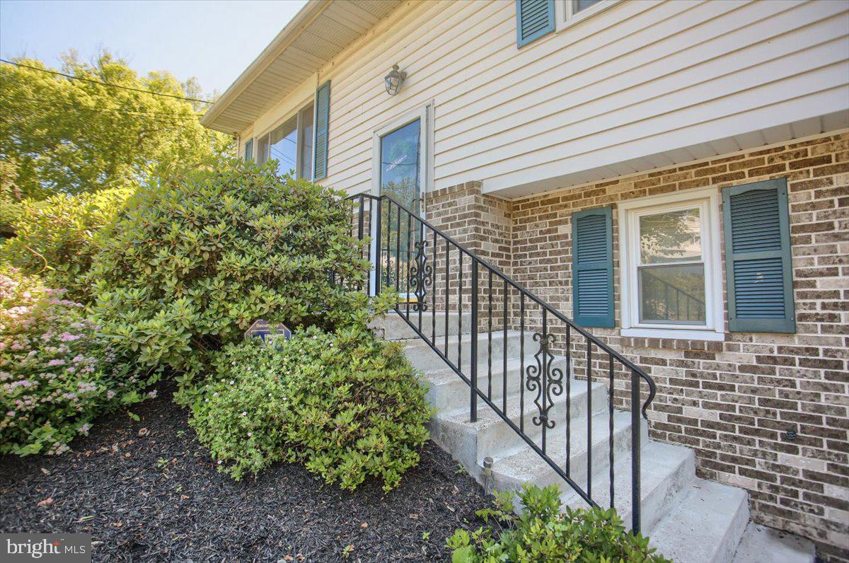 850 Old Forge Road New Cumberland, PA 17070 - Photo 4 of 40 Gallery Image 4