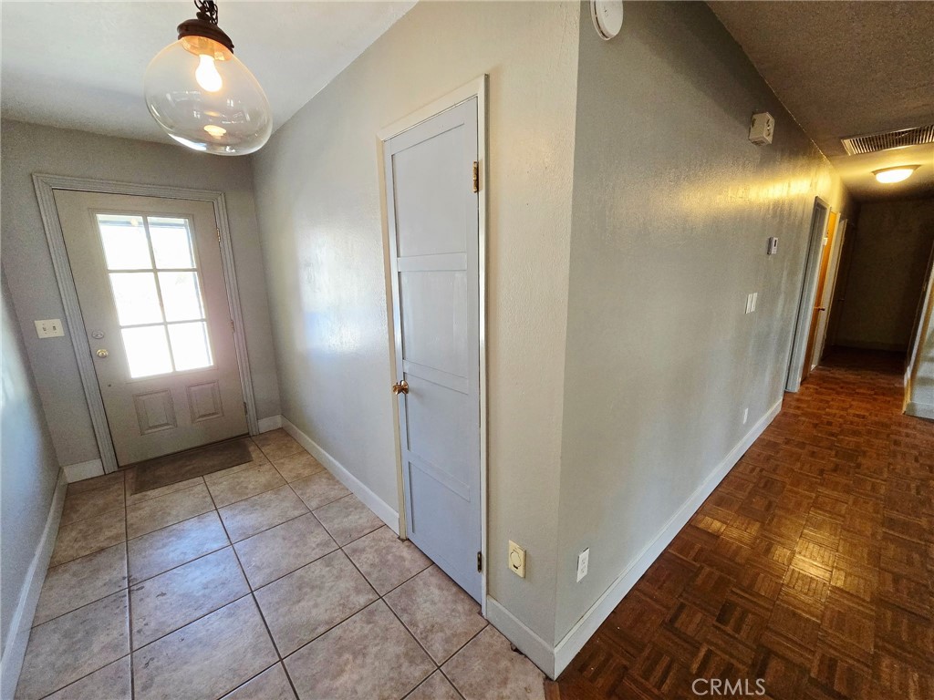 20221 Modoc Road Apple Valley, CA 92308 - Photo 3 of 23 a view of entryway