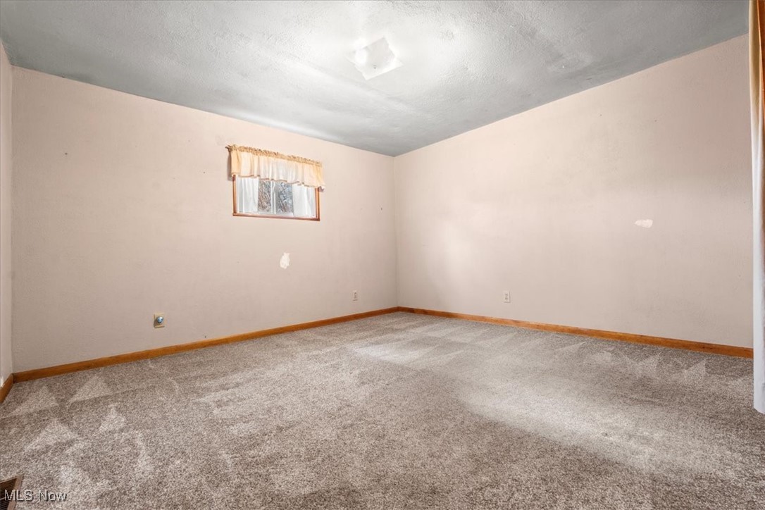 548 New England Ridge Road Washington, WV 26181 - Photo 21 of 32 Bedroom #3