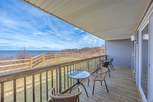 $685,000 | 805 Bluffs Drive North, Baiting Hollow, NY 11933