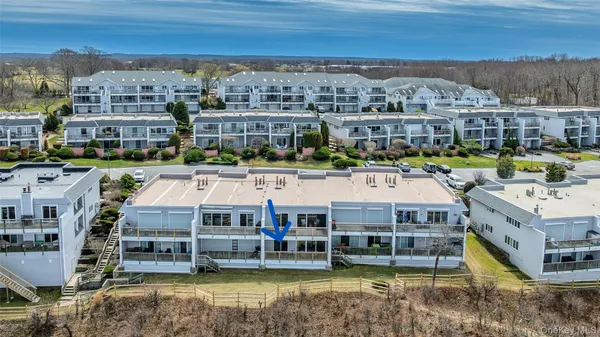 $685,000 | 805 Bluffs Drive North, Baiting Hollow, NY 11933