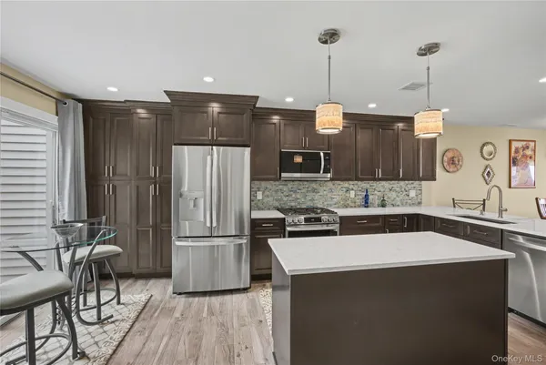 $685,000 | 805 Bluffs Drive North, Baiting Hollow, NY 11933