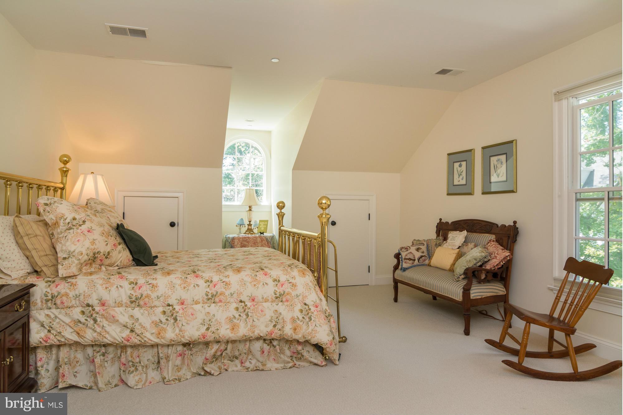 4 Ridge Road Annapolis, MD 21401 - Photo 27 of 93 3rd floor bedroom