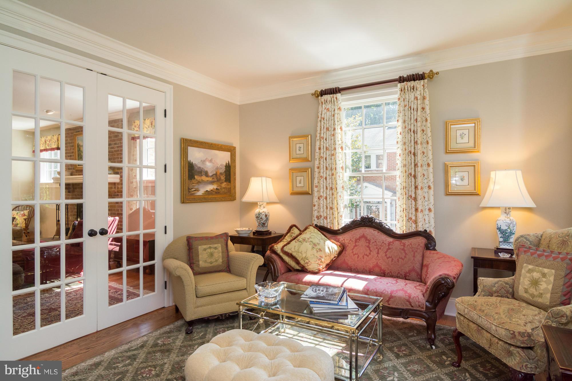 4 Ridge Road Annapolis, MD 21401 - Photo 7 of 93 Formal living room