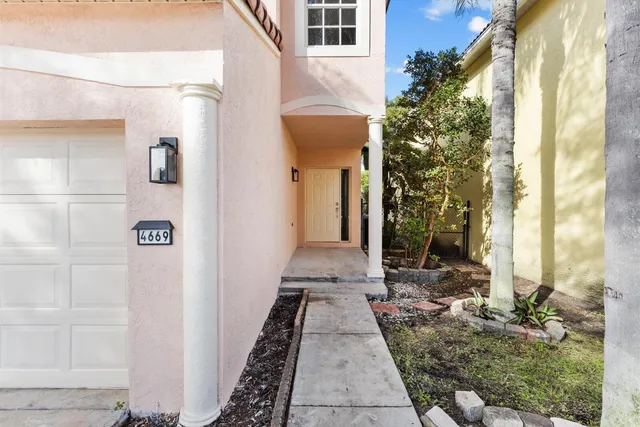 $589,999 | 4669 Purdue Drive, Boynton Beach, FL 33436